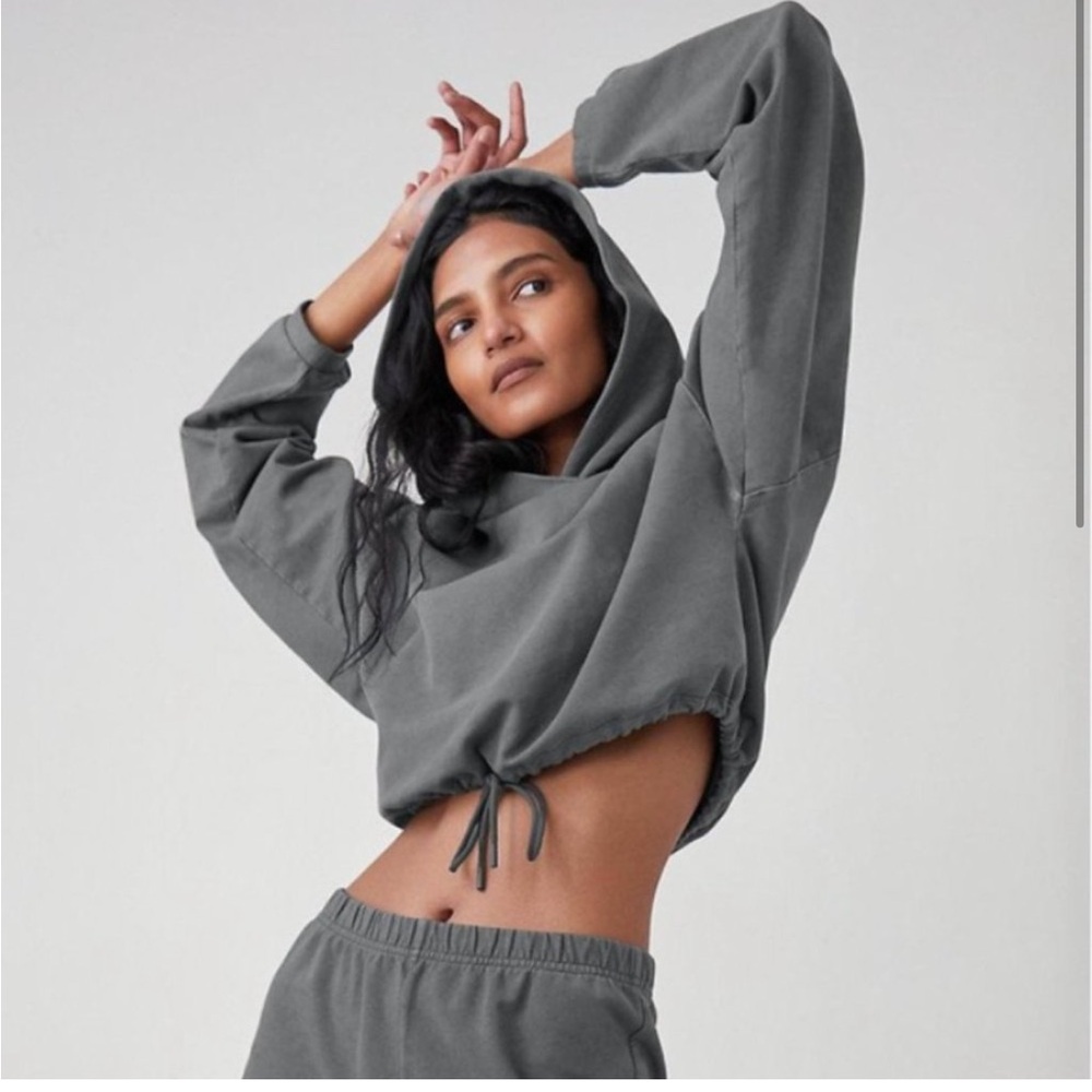 Aritzia sweater